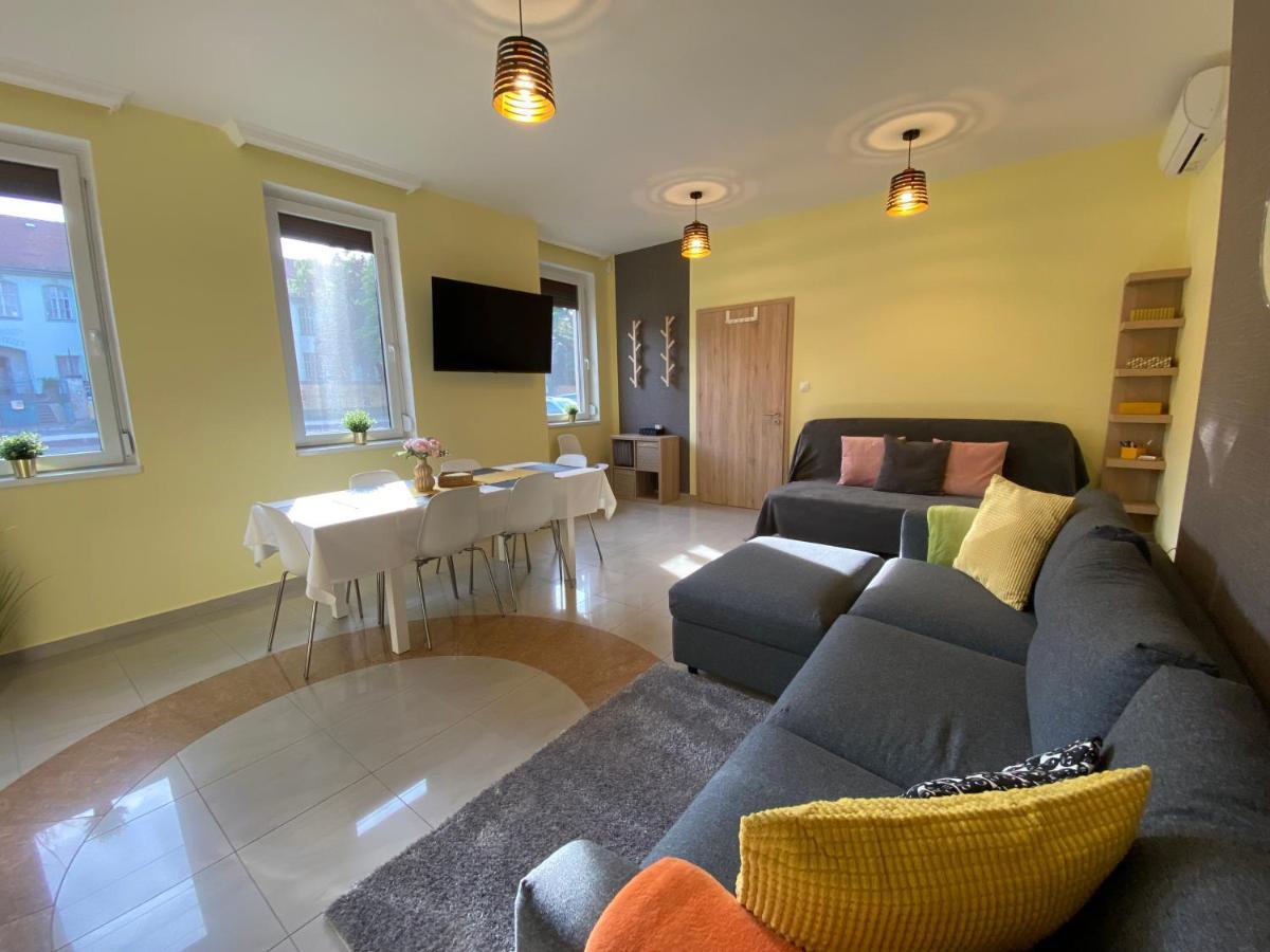 Nest1 Apartments Кестели Екстериор снимка