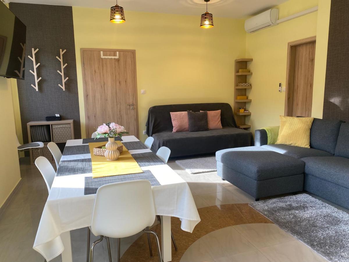 Nest1 Apartments Кестели Екстериор снимка